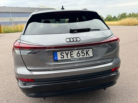 Audi Q4 e-tron 8 of 20