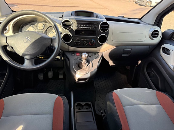 Peugeot Partner Tepee 8 of 18