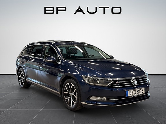 Volkswagen Passat 9 of 24