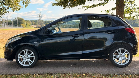 Mazda 2 8 of 16