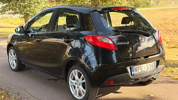 Mazda 2 3 of 16