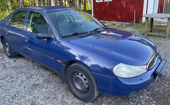 Ford Mondeo 4 of 6