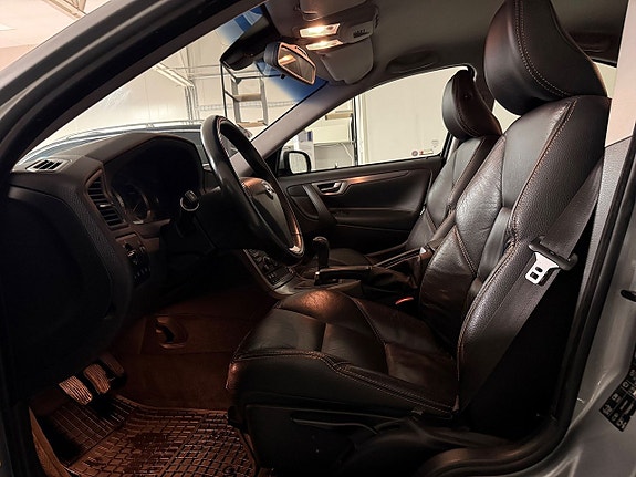 Volvo S60 4 of 17