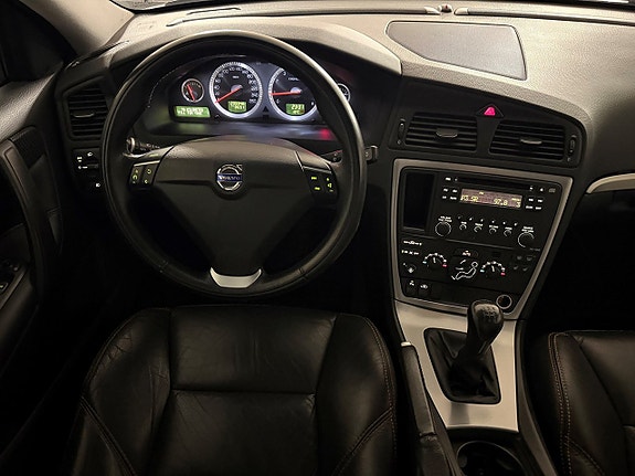 Volvo S60 10 of 17