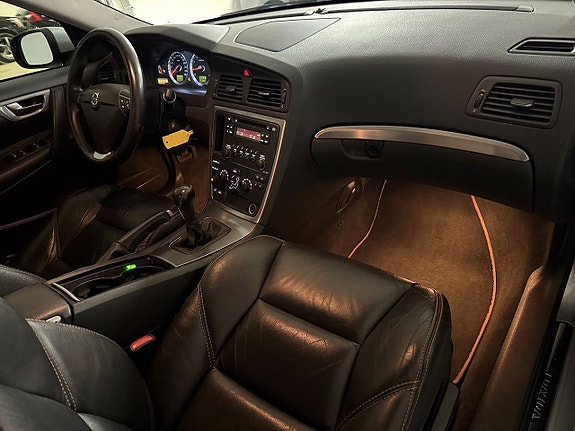 Volvo S60 8 of 17