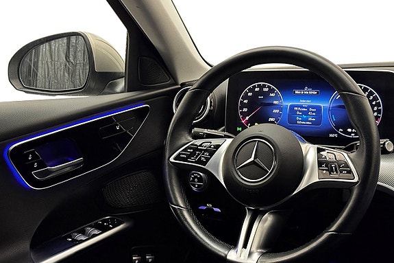 Mercedes-Benz C300 e 17 of 30