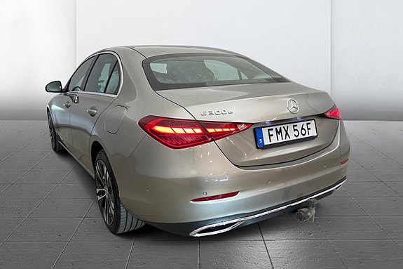 Mercedes-Benz C300 e 6 of 10