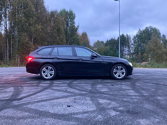 BMW 320d 4 of 9