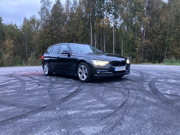 BMW 320d 2 of 9