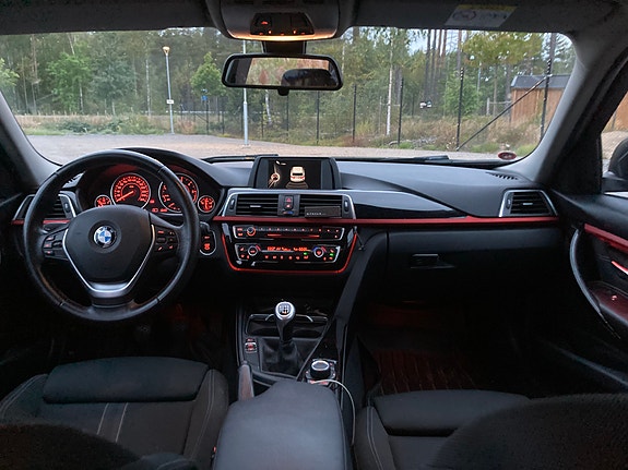 BMW 320d 9 of 9