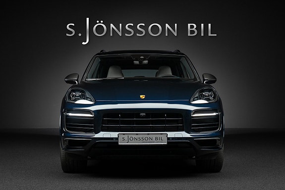 Porsche Cayenne 5 of 26