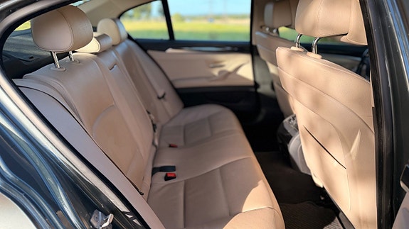 BMW 525d 11 of 20