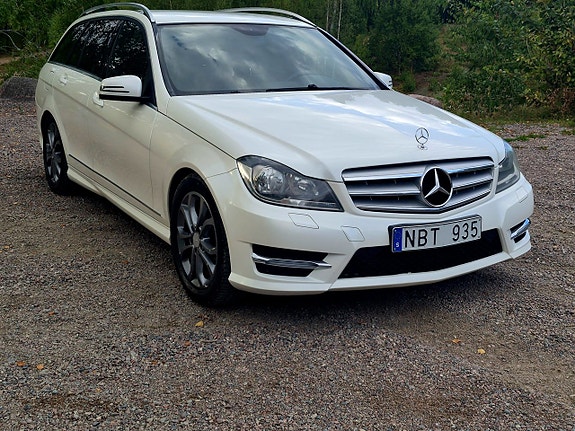 Mercedes-Benz C220 5 of 19