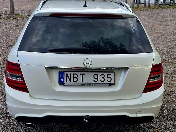 Mercedes-Benz C220 3 of 19
