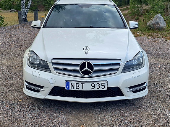 Mercedes-Benz C220 6 of 19