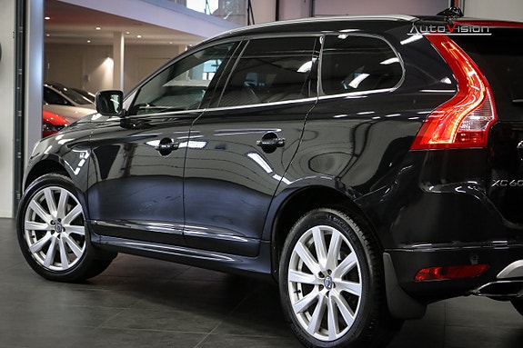 Volvo XC60 5 of 30