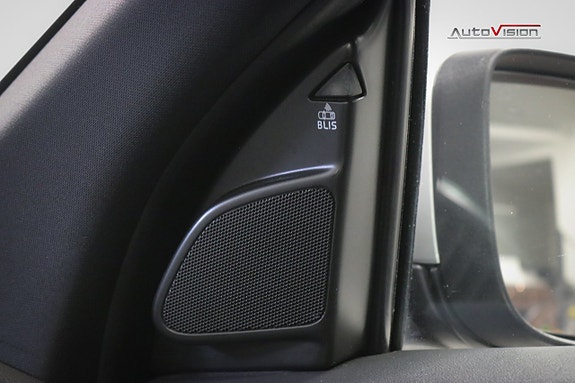 Volvo XC60 19 of 30