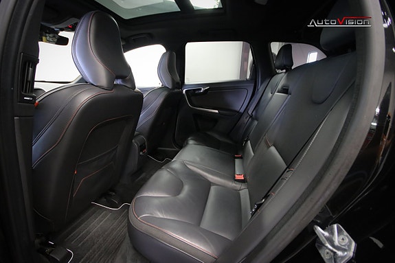 Volvo XC60 28 of 30
