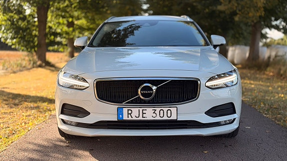 Volvo V90 5 of 21