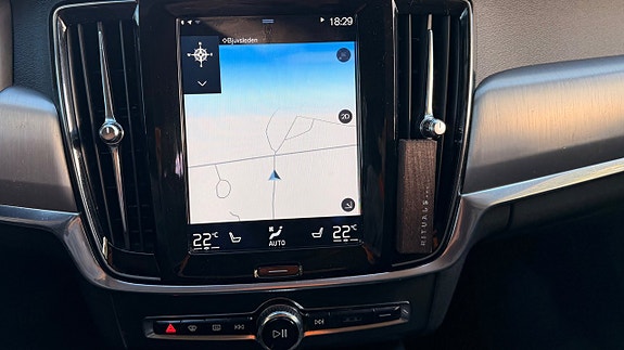 Volvo V90 14 of 21