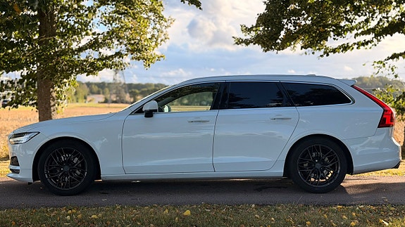 Volvo V90 8 of 21