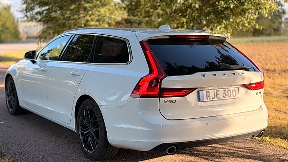 Volvo V90 3 of 21