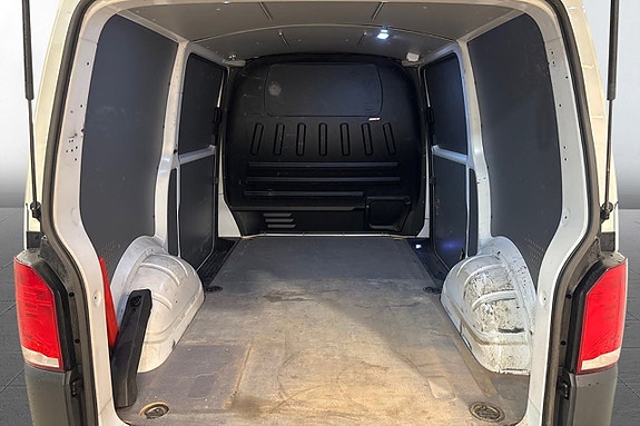 Volkswagen Transporter 8 of 9