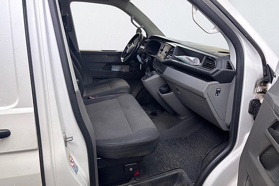 Volkswagen Transporter 9 of 9