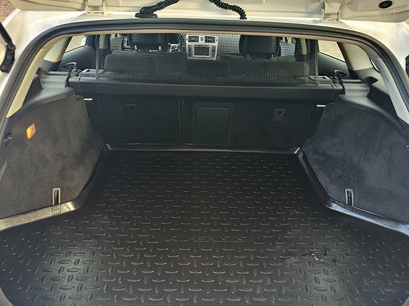 Toyota Avensis 13 of 19