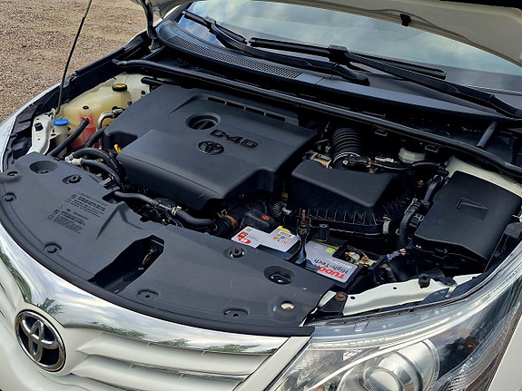 Toyota Avensis 19 of 19