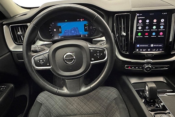 Volvo XC60 18 of 30
