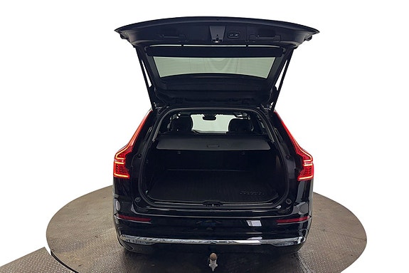 Volvo XC60 8 of 30