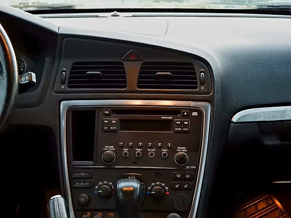 Volvo V70 17 of 22