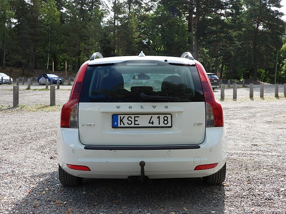 Volvo V50 3 of 22