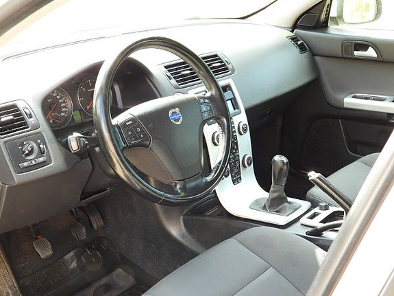 Volvo V50 11 of 22