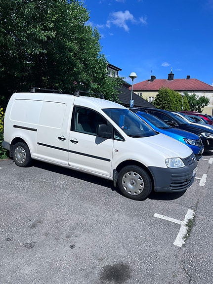 Volkswagen Caddy Maxi 2 of 10