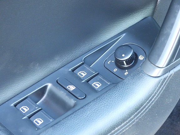 Volkswagen Passat Alltrack 20 of 24