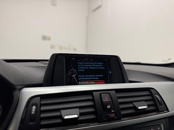 BMW 320d 12 of 29