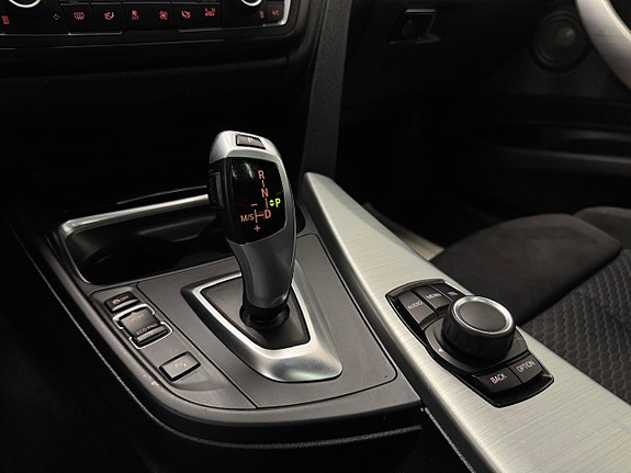 BMW 320d 10 of 29