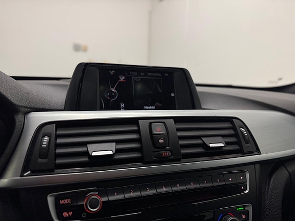 BMW 320d 11 of 29