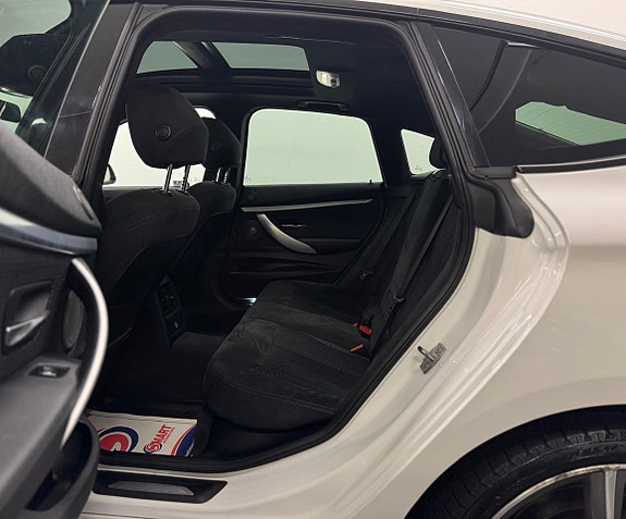 BMW 320d 25 of 29