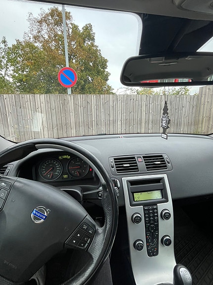 Volvo V50 5 of 5