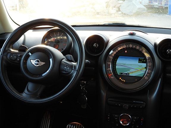 MINI Countryman Cooper S 17 of 27