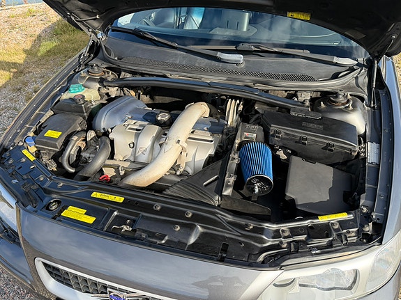 Volvo V70 10 of 12