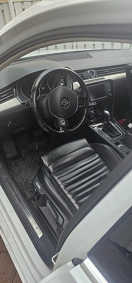 Volkswagen Passat 7 of 8