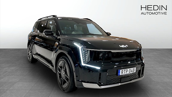 Kia EV9 3 of 17