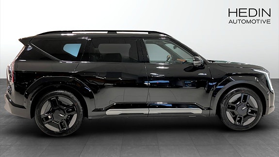Kia EV9 4 of 17
