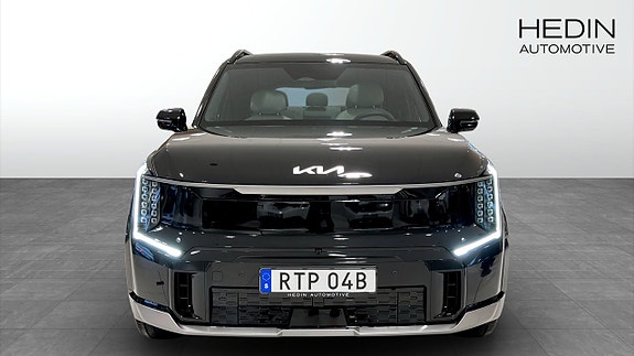 Kia EV9 2 of 17