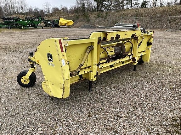 John Deere 640C Pick-up 2 of 4