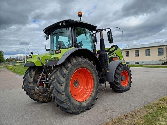 CLAAS Arion 660 4 of 8